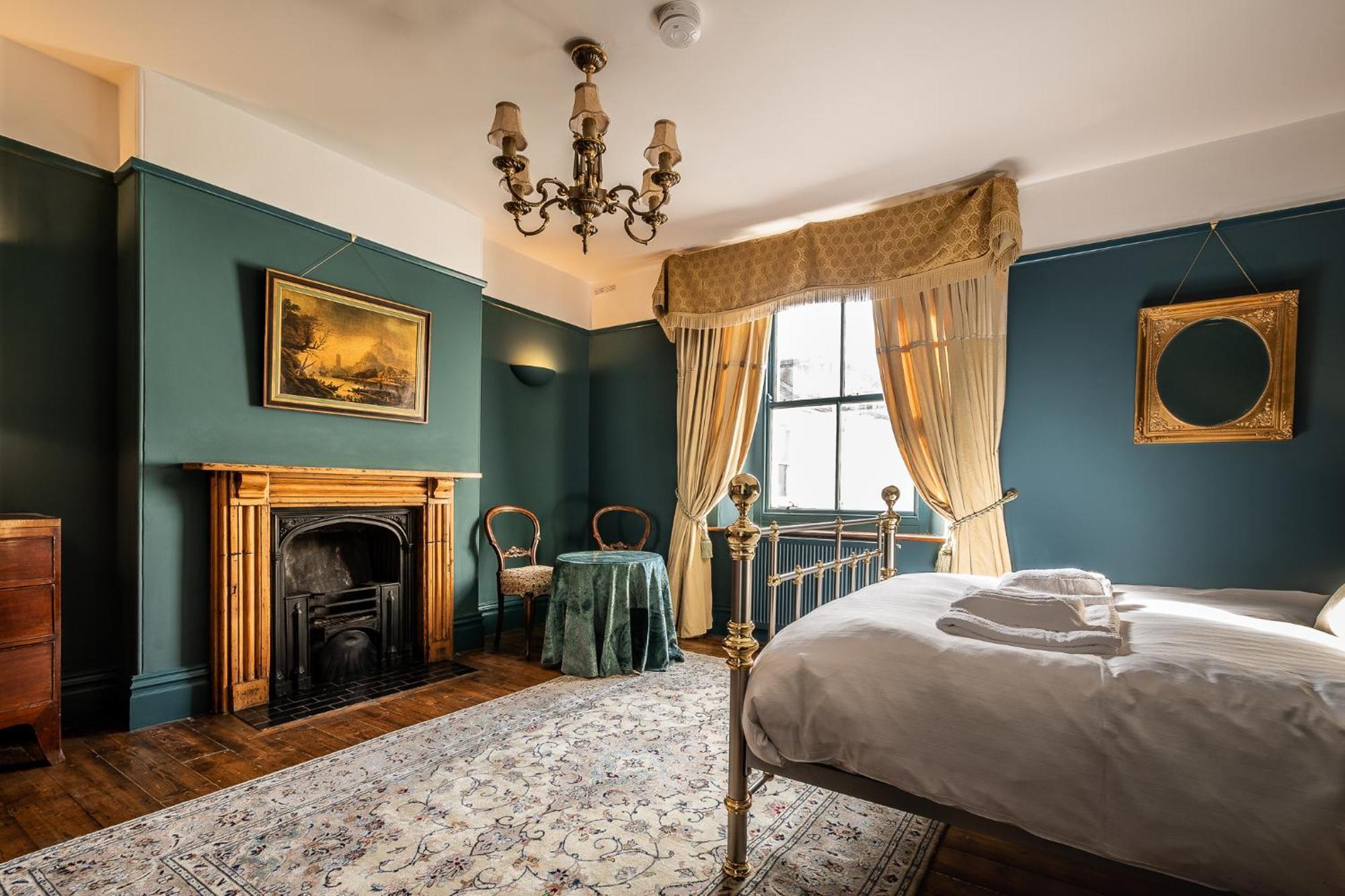 Blue Bliss - Sumptuous, Period Apartment Chagford Exterior photo